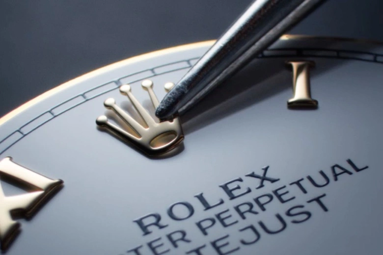 Assembling Rolex Crown - Watch Palace