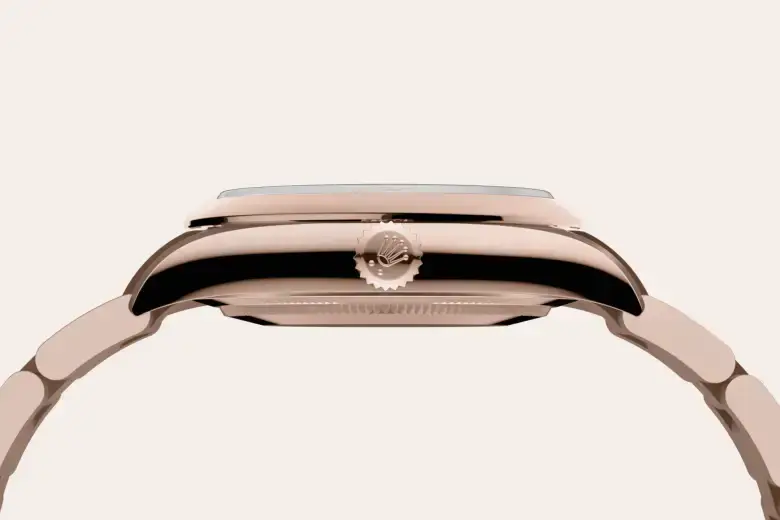 rolex oyster perpetual in 18 ct everose gold, M124205-0001- watch palace