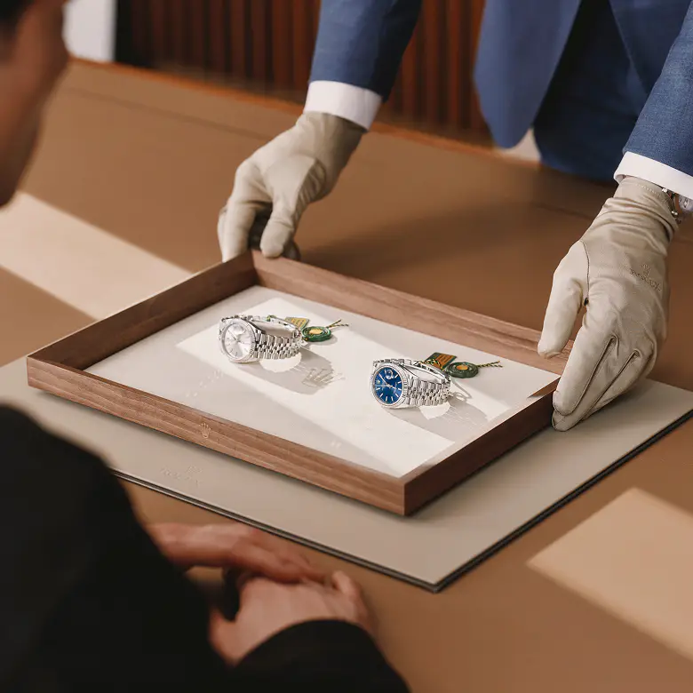 Returning The Watch - Watch Palace